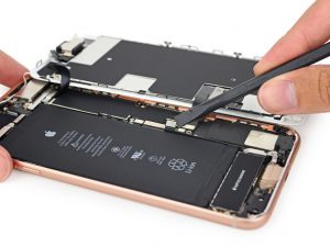 iPhone 8 Plus tear down