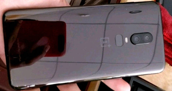 OnePlus 6 back