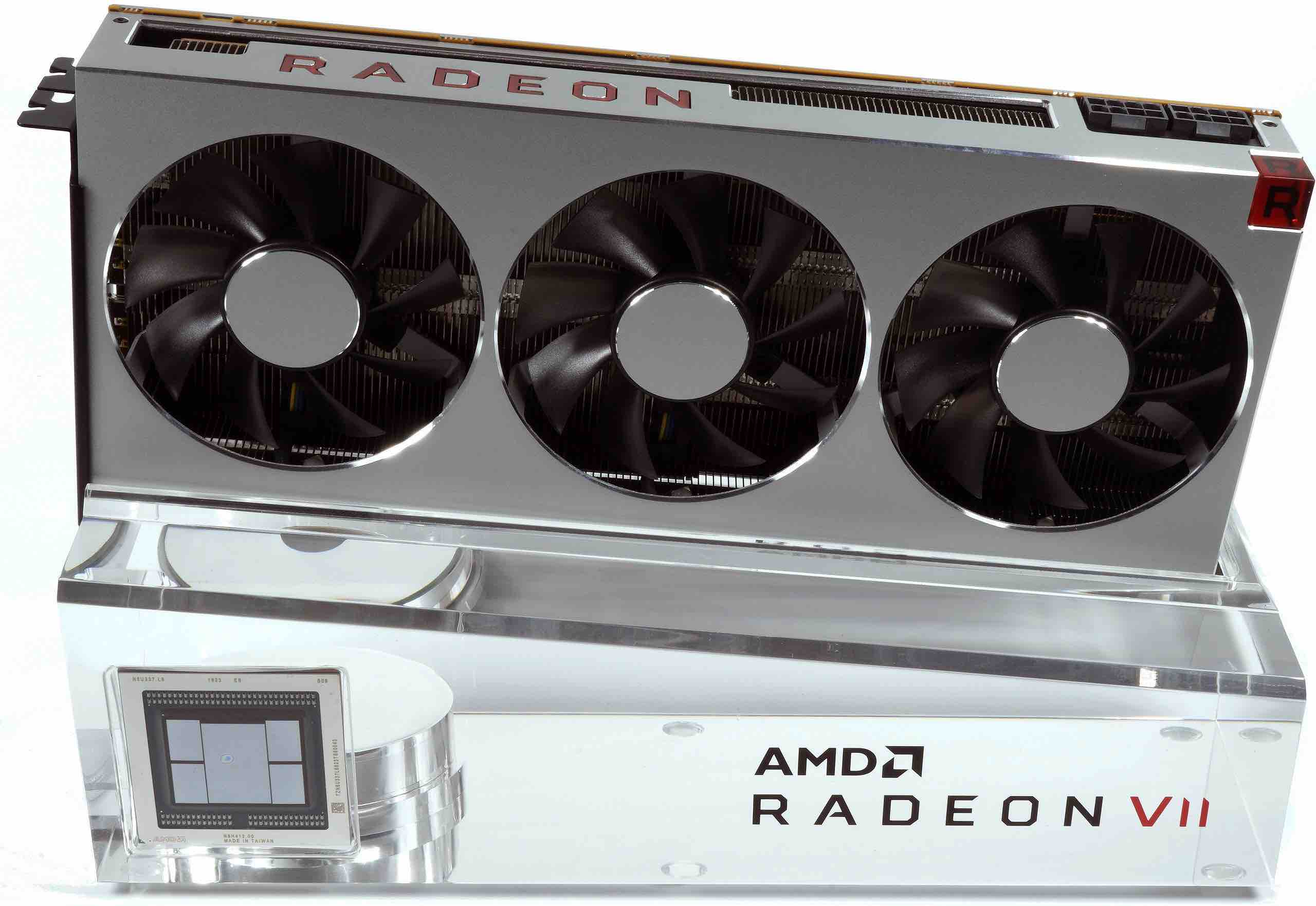 AMD Radeon VII box